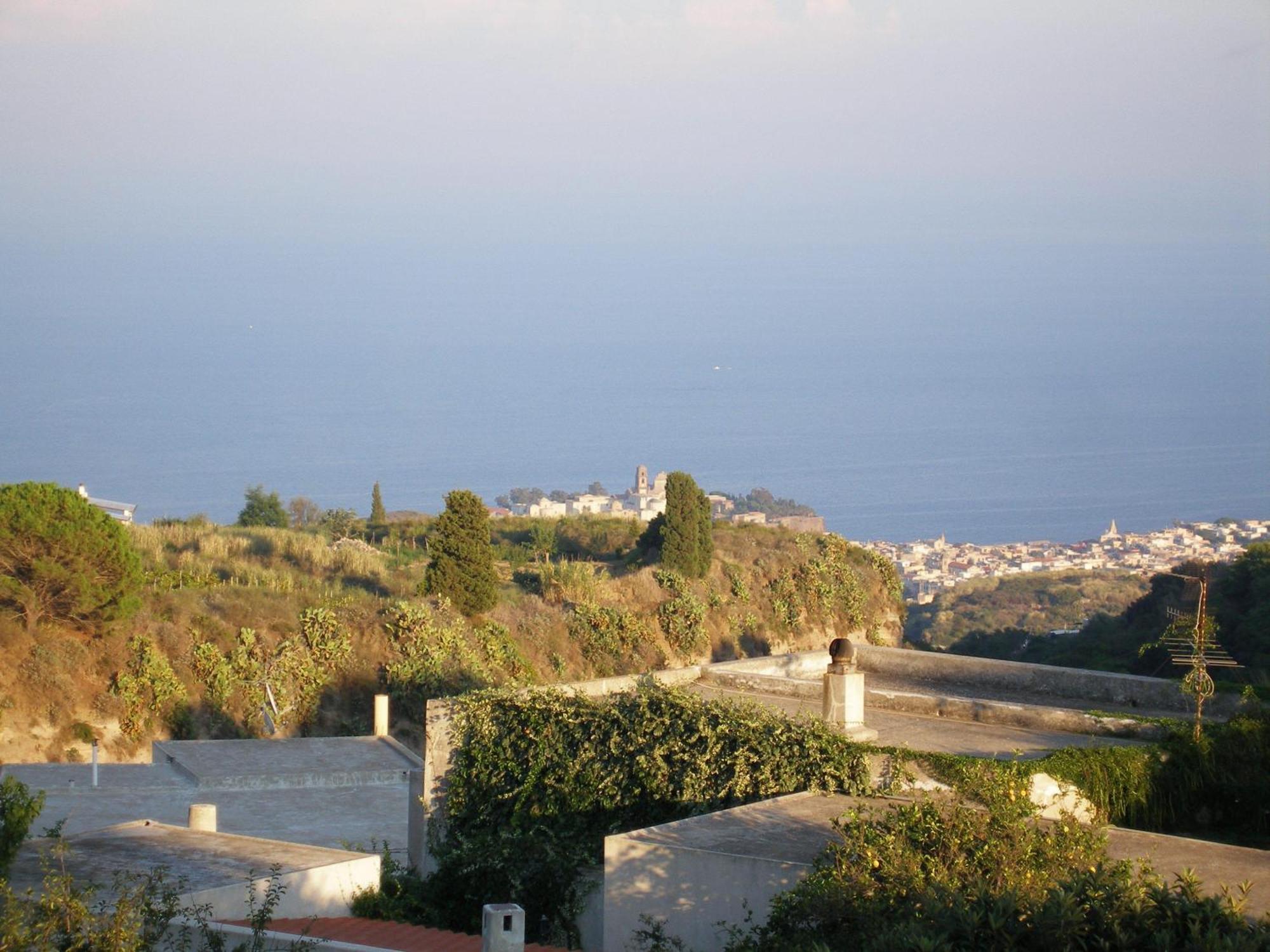 Agriturismo U Zu Peppino Lipari  Eksteriør bilde